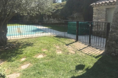 Protection enfant pour piscine en fer forgé Protection enfant pour piscine en fer forgé