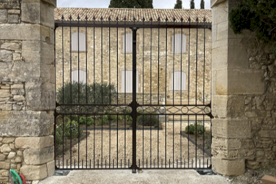 Portail à deux vanteaux Portail à deux vanteaux