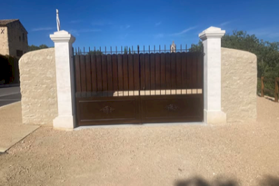 Portail à deux vanteaux Portail à deux vanteaux